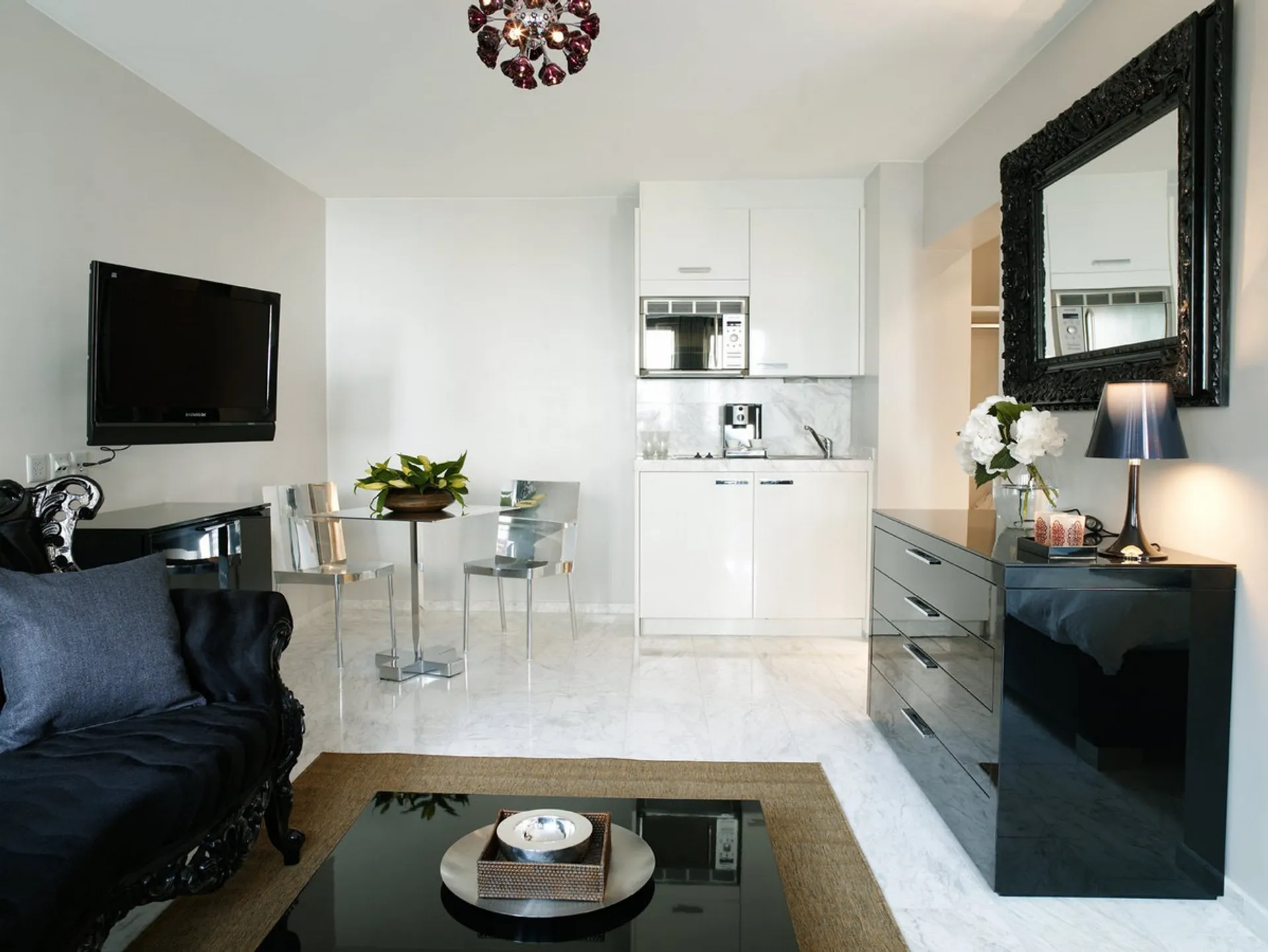 Studio Apartment Senior 