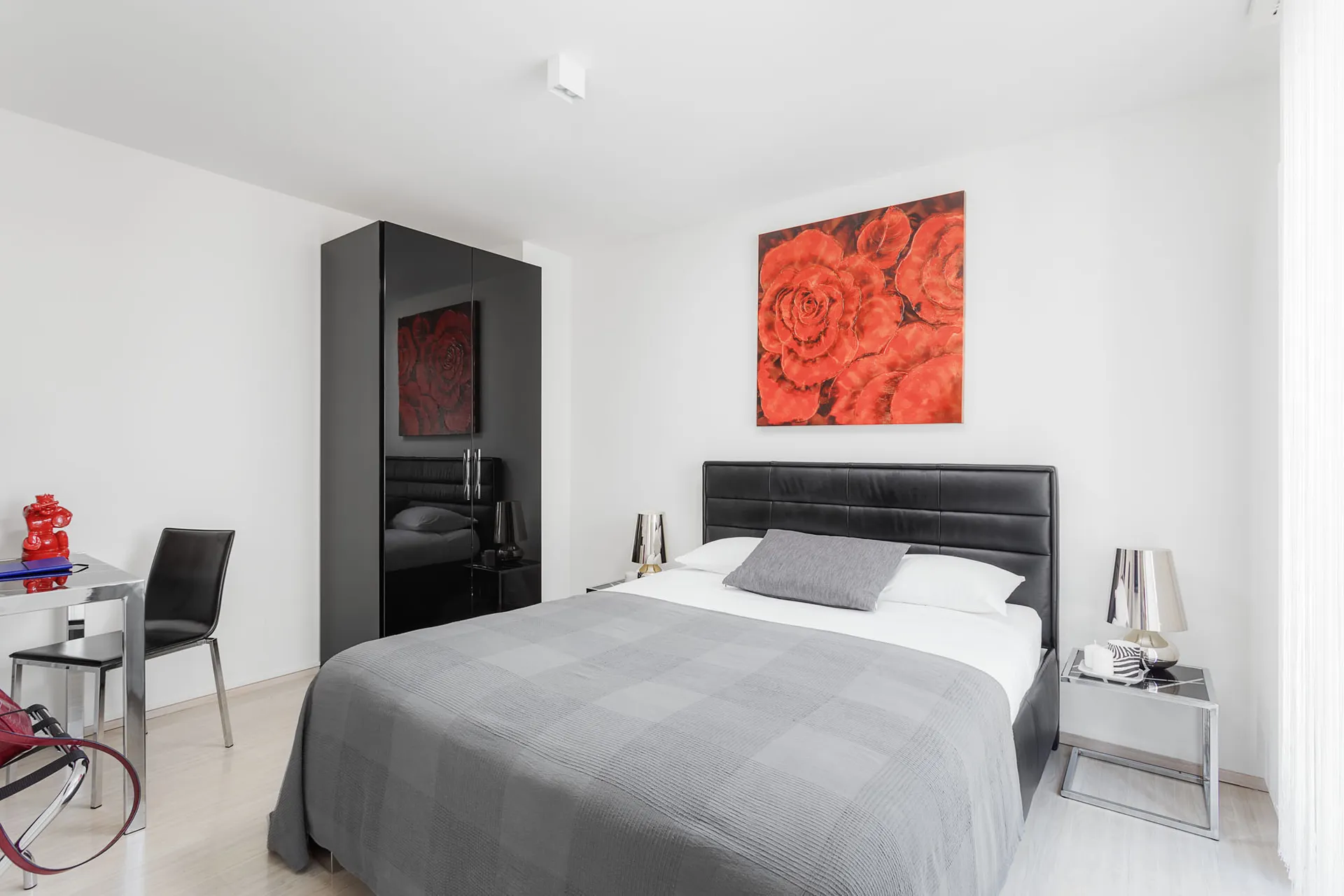Studio Apartment Mini