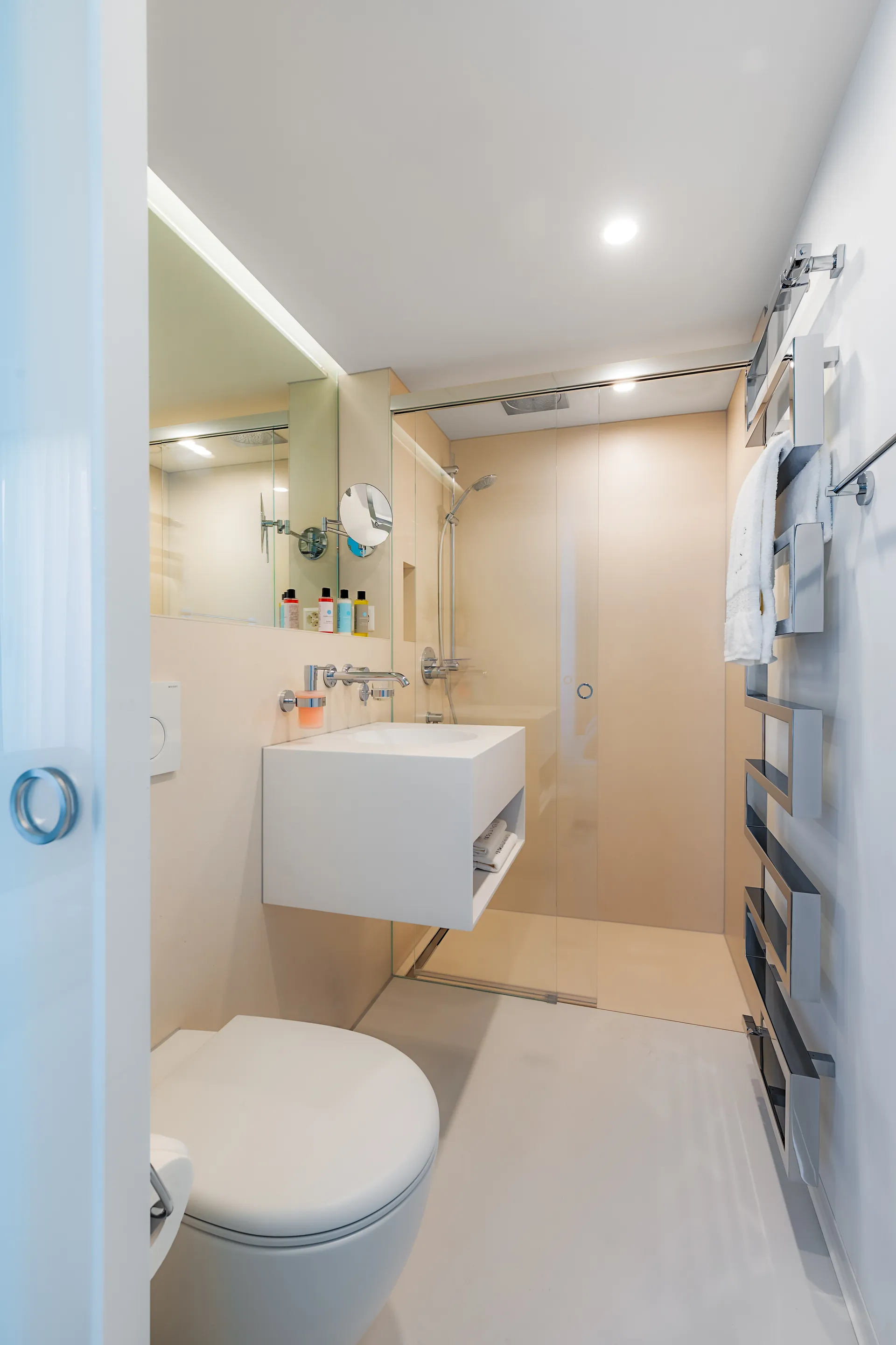Studio Apartment Senior