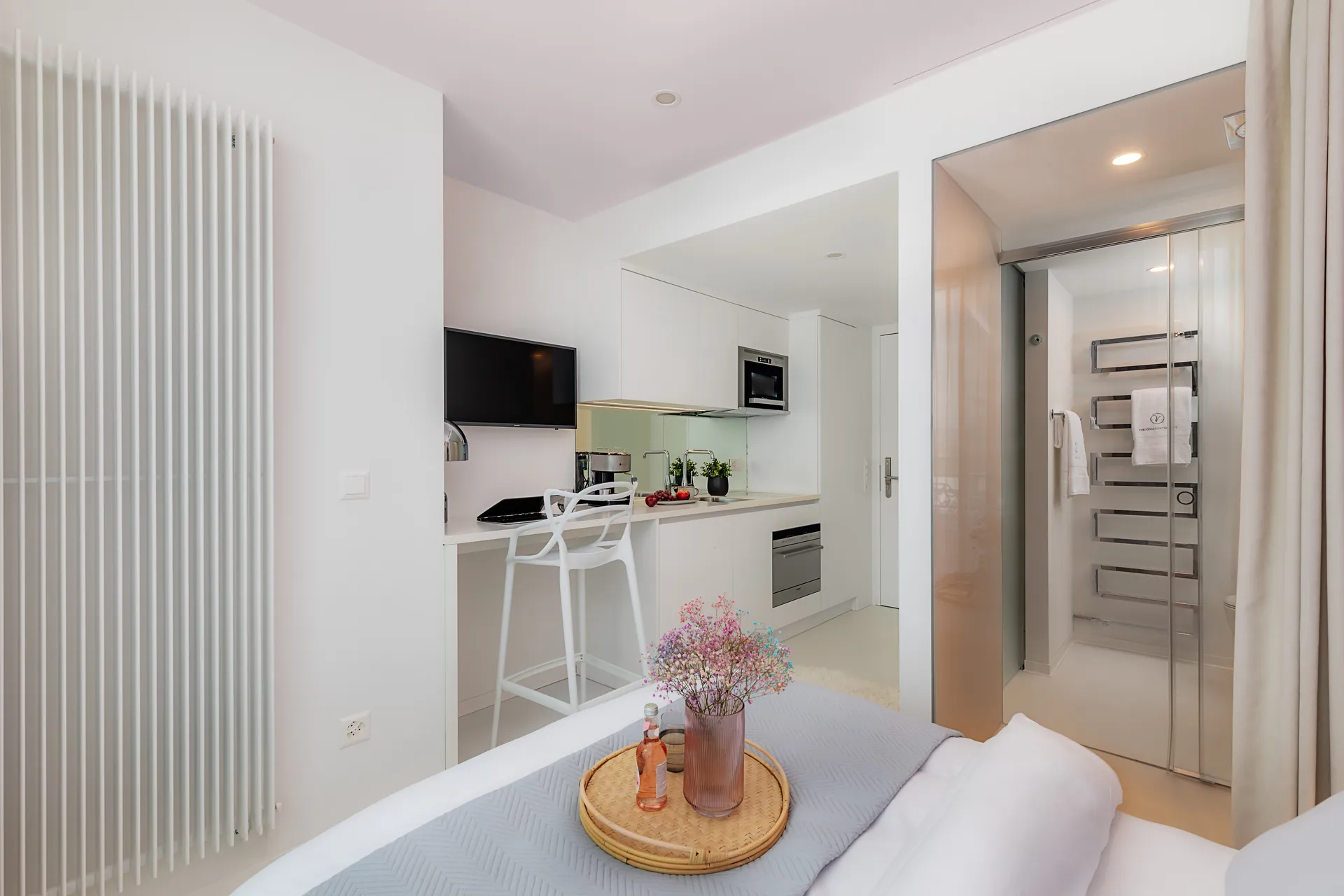 Studio Apartment Mini Balcony 