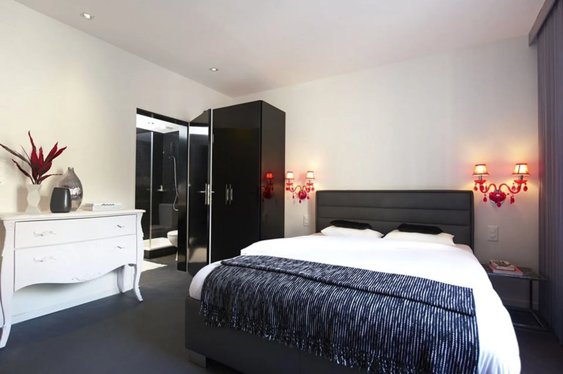 2 Bedroom Apartment Junior
