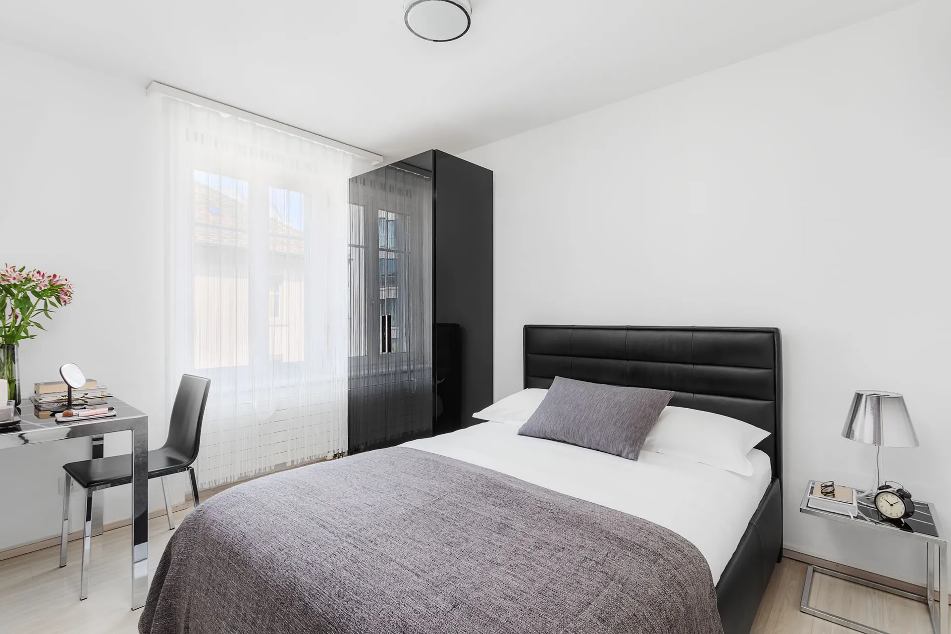 Studio Apartment Mini