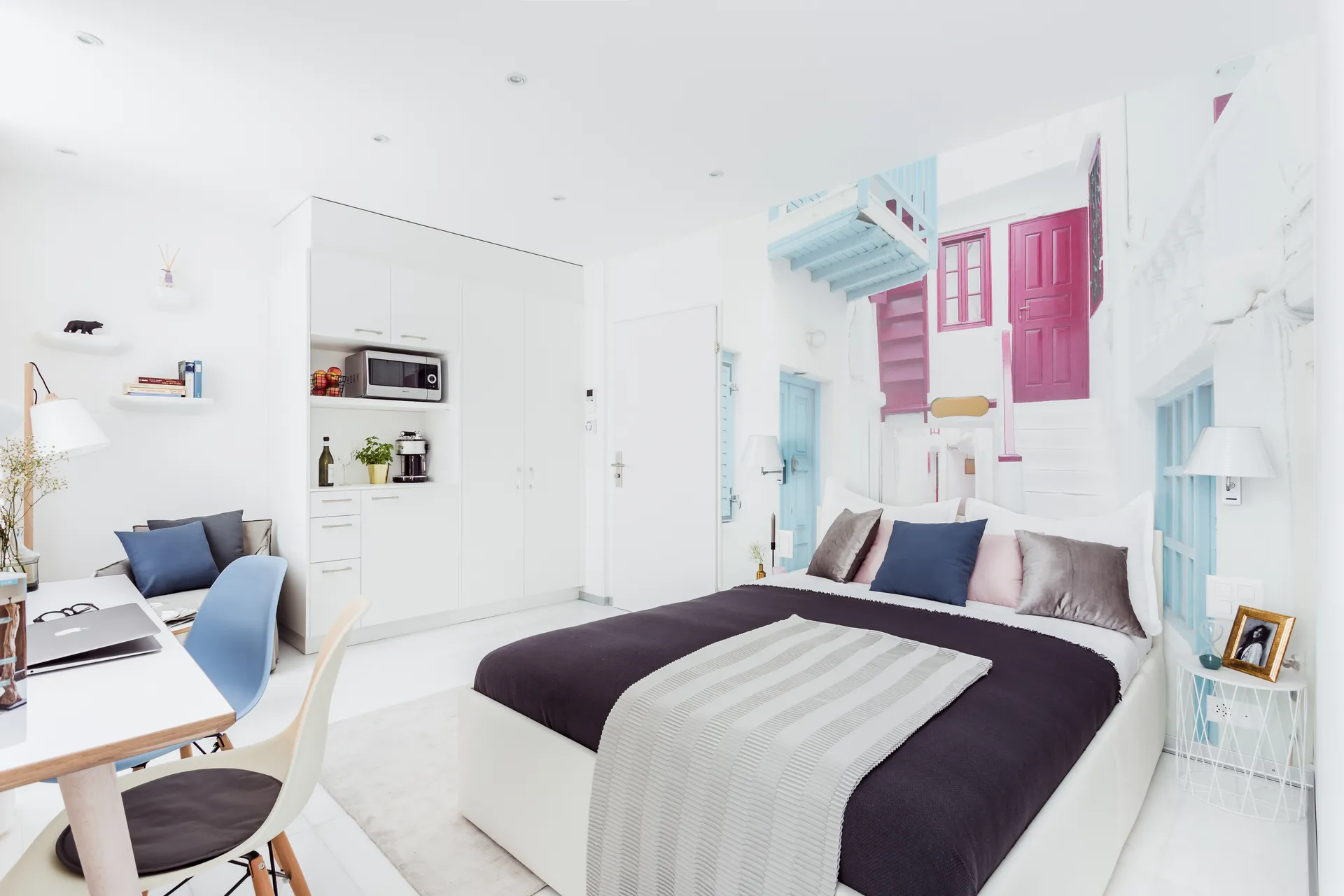 Studio Apartment Mini Kitchenette