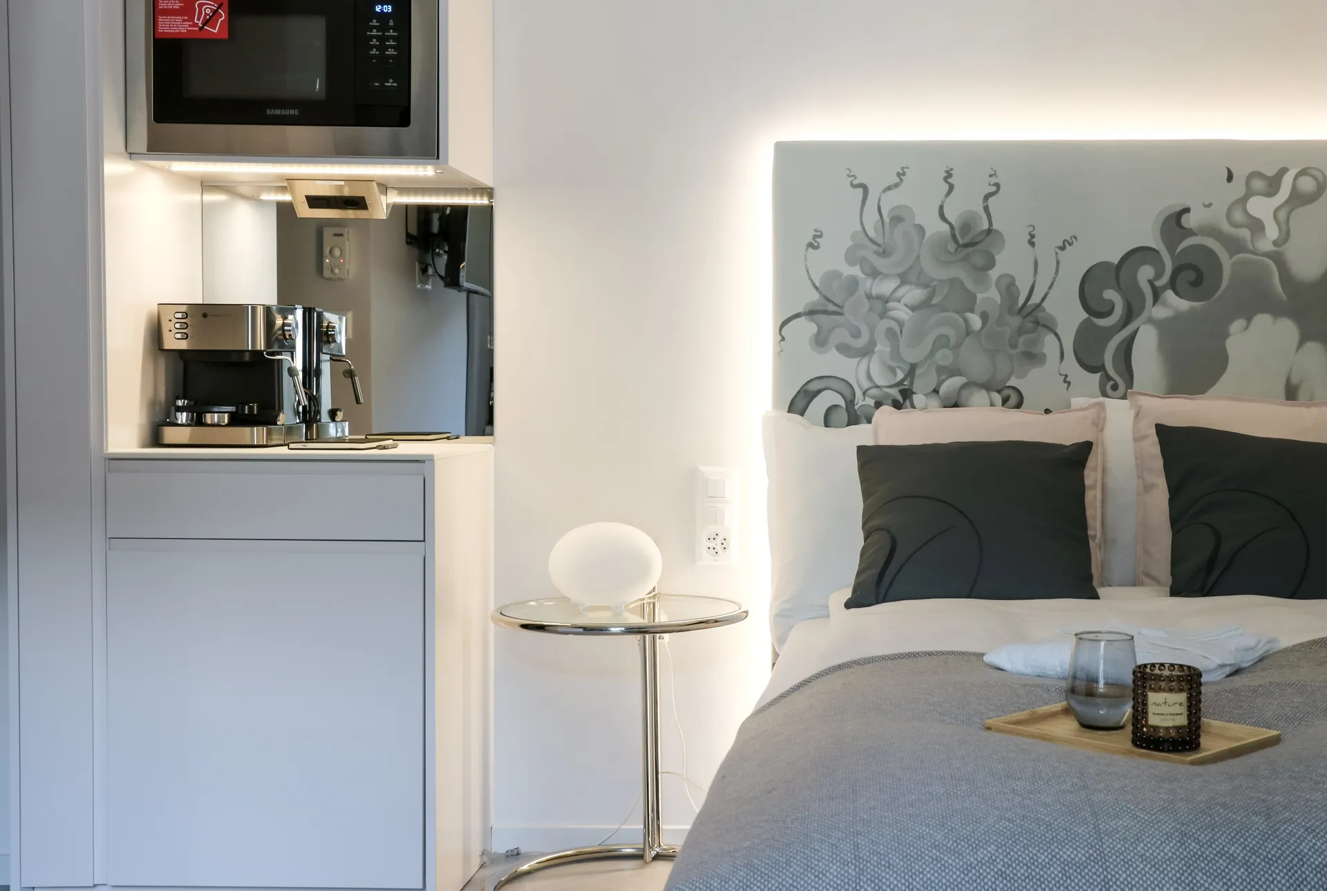 Studio Apartment Single Kitchenette