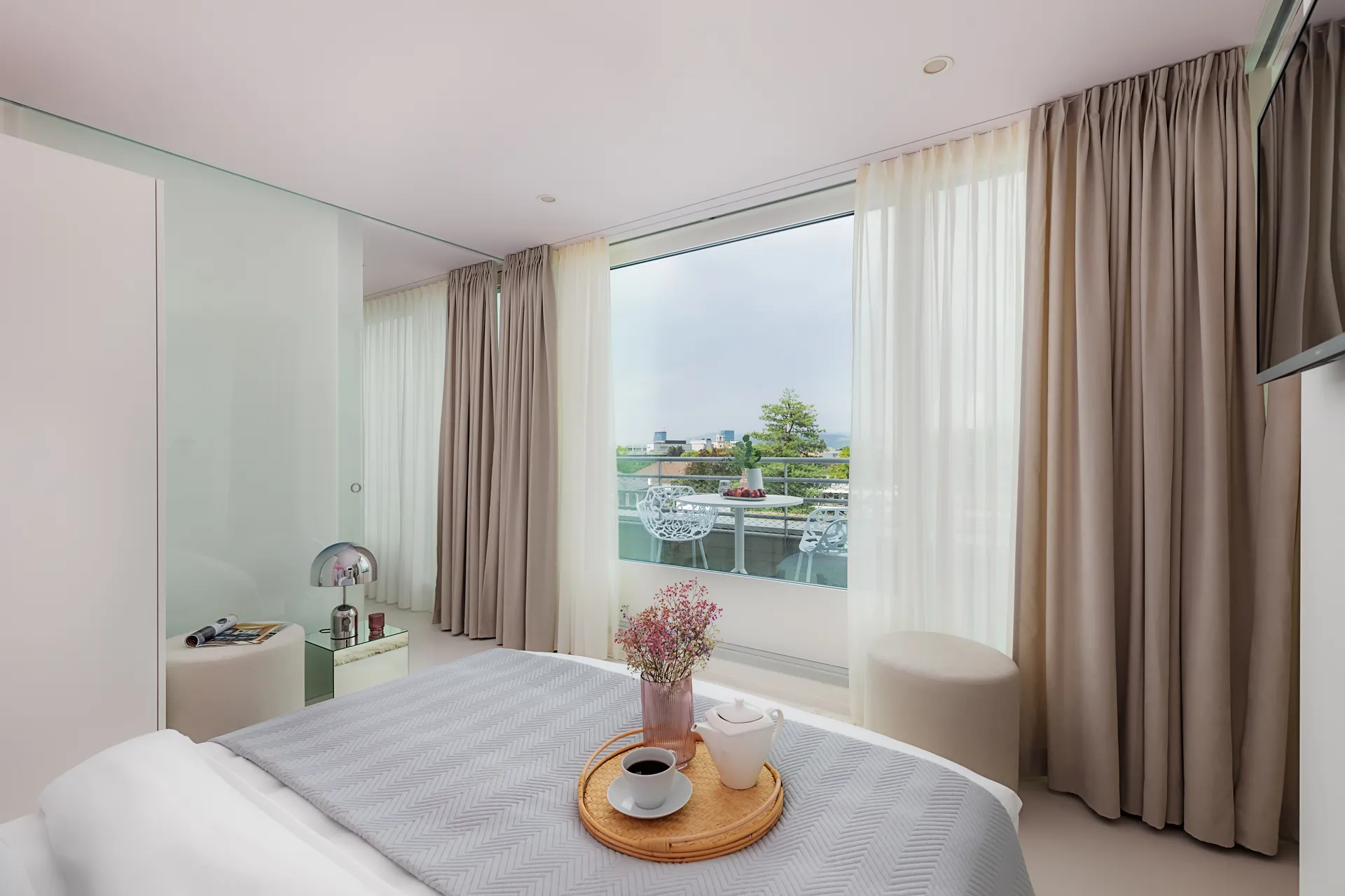 1 Bedroom Apartment Junior