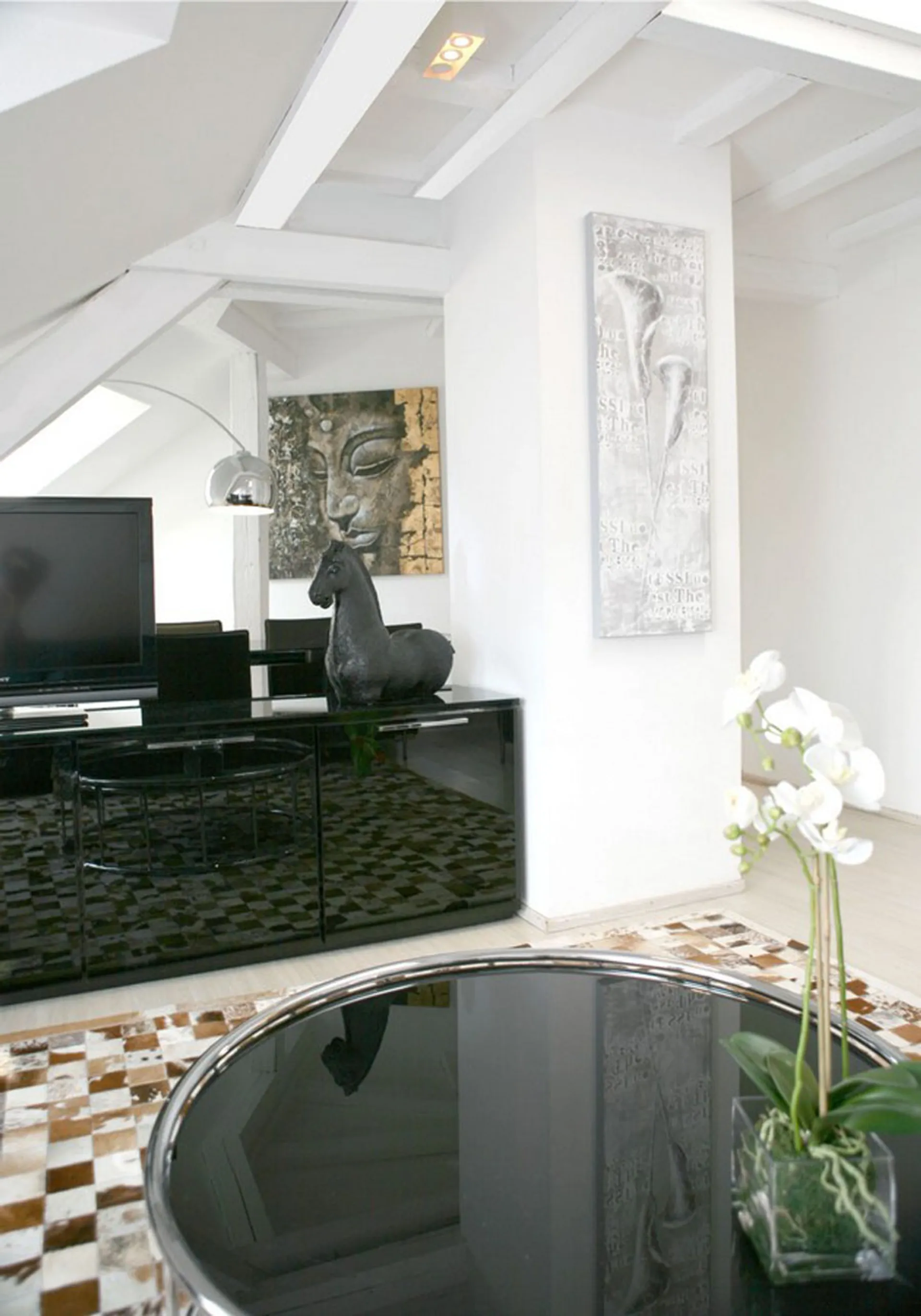 2 Bedroom Apartment Senior Balcony