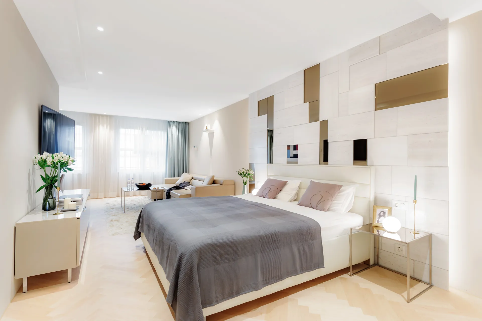 Studio Apartment Senior