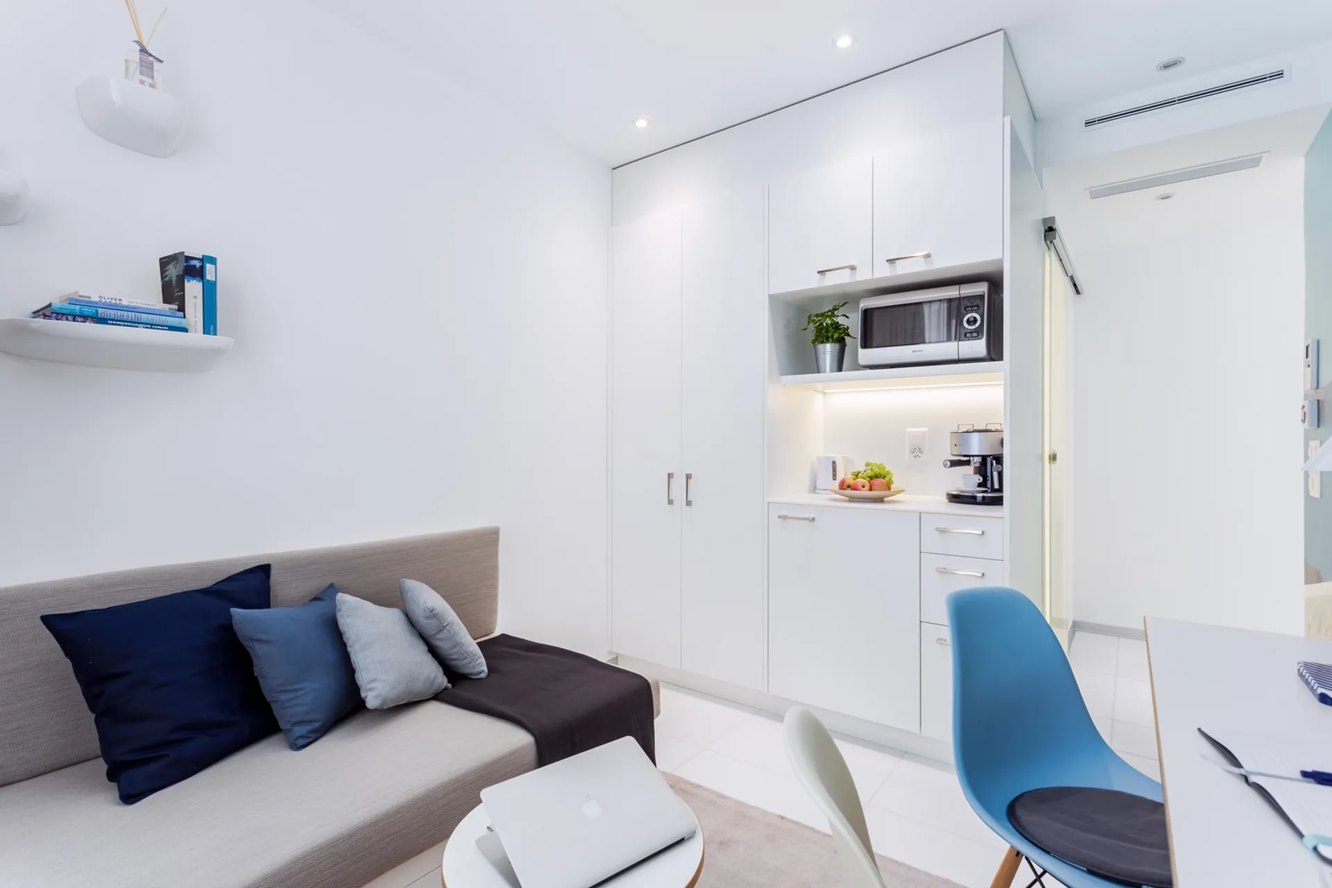 1 Bedroom Apartment Mini Kitchenette