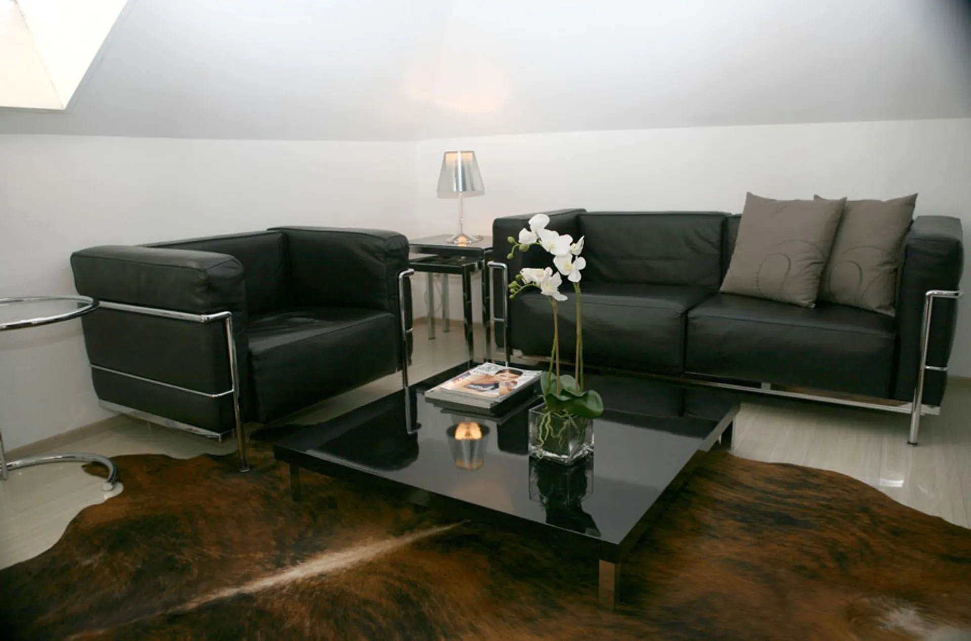 2 Bedroom Apartment Senior Balcony