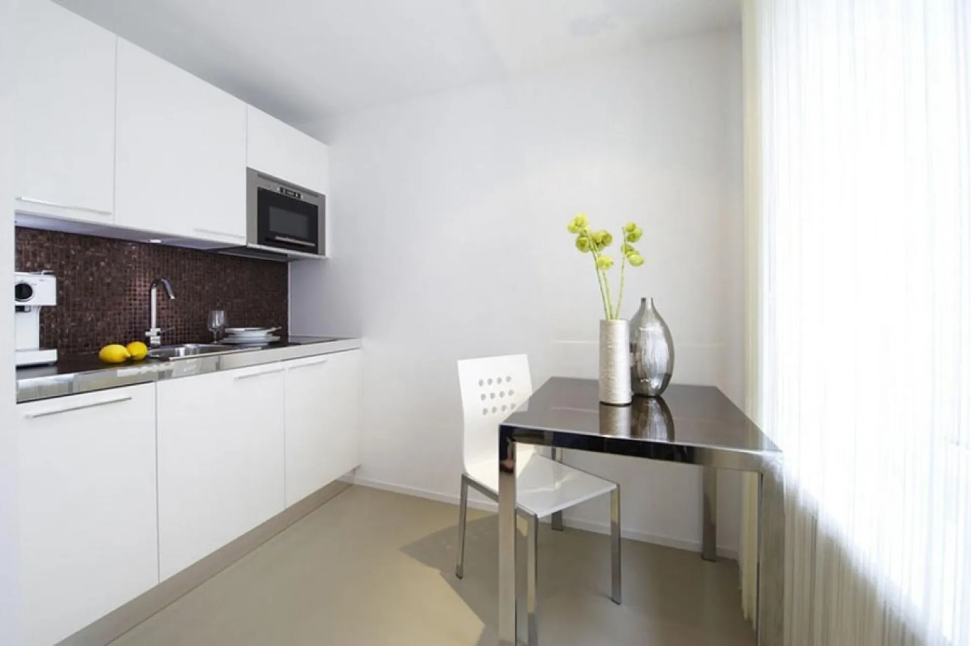 1 Bedroom Apartment Junior 