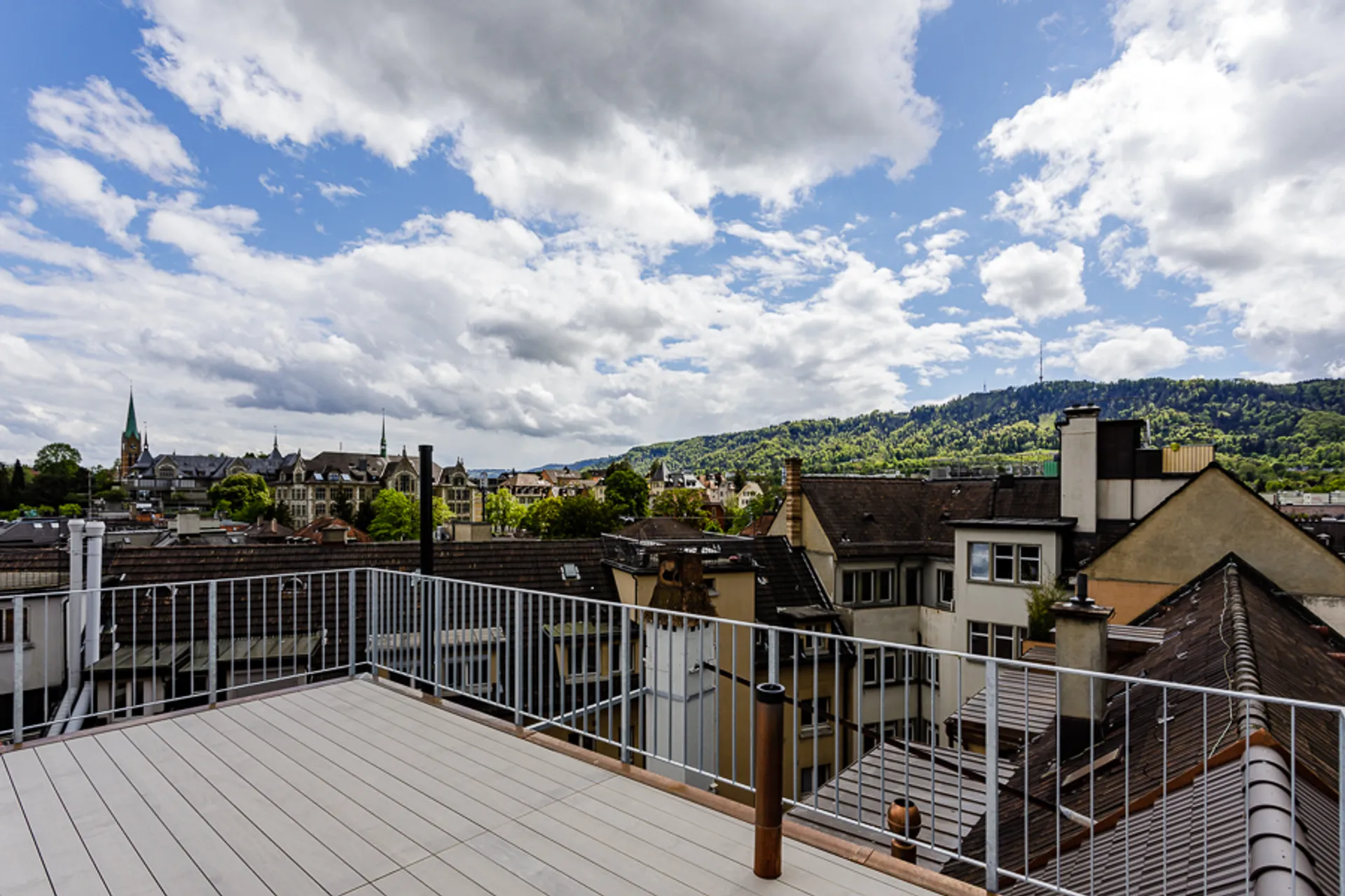 Studio Apartment Senior Balcony