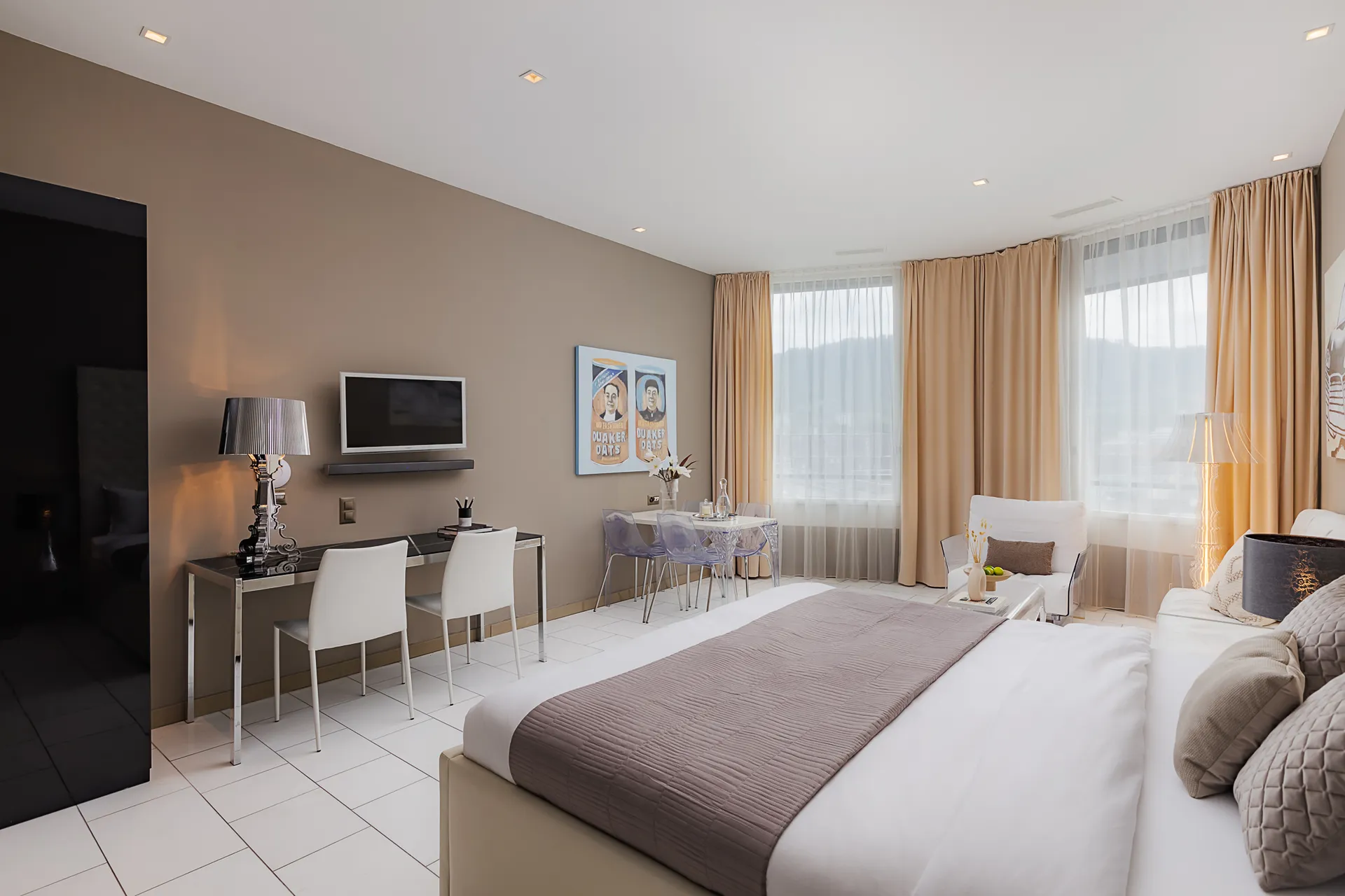 Grand Apartment